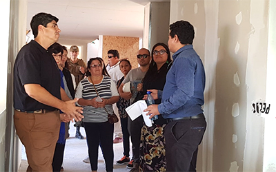 La actividad fue encabezada por el gobernador de Iquique, Álvaro Jofré y la directora regional (s) de la Junji, Pamela Sierra, quienes junto a dirigentes vecinales, carabineros y pobladores visitaron la obra.