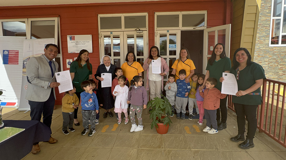 Junji Aysén firma convenio con Jardín infantil Bambin Gesú para su conservación