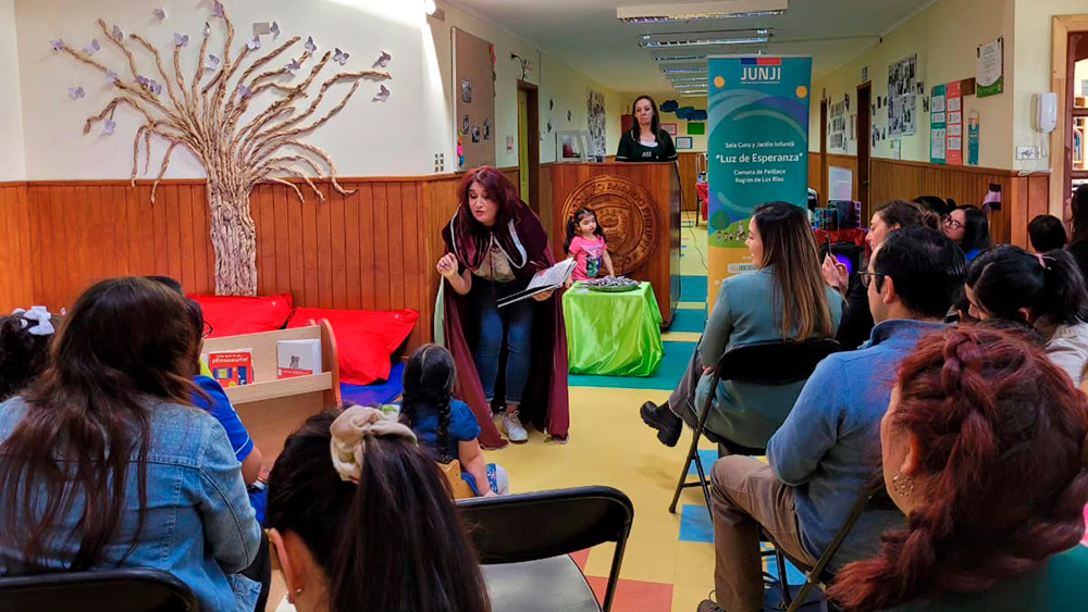 Jardín “Luz de Esperanza” de Paillaco inauguró espacio lector para niñas y niños