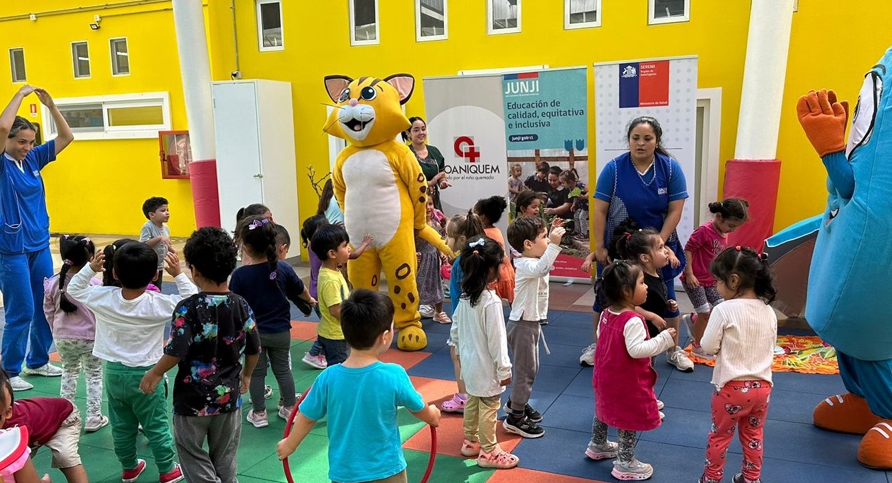 ¡Cuidado con el sol! Junji Antofagasta realiza conversatorios infantiles junto a Seremi de Salud para prevenir quemaduras durante este verano